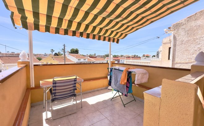 Resale - Bungalow -
Torrevieja - Torretas