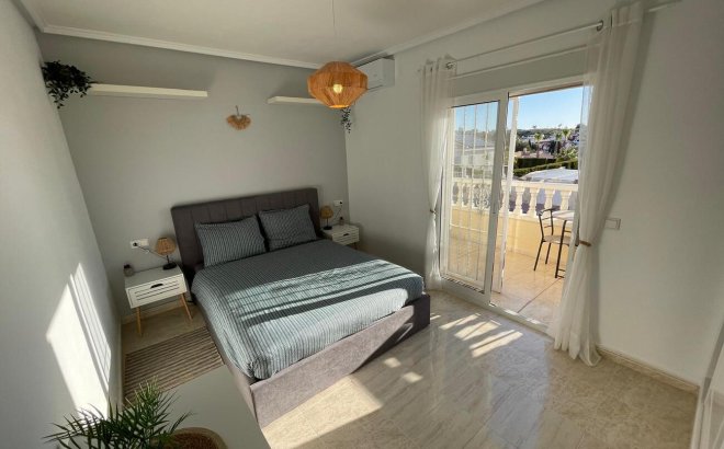 Herverkoop - Town House -
Ciudad Quesada - Costa Blanca