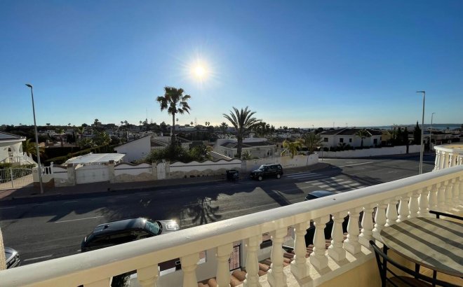 Herverkoop - Town House -
Ciudad Quesada - Costa Blanca