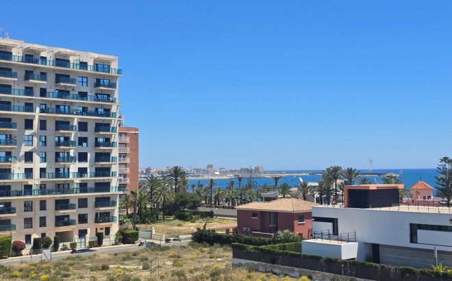 Resale - Penthouse -
Torrevieja - La Veleta