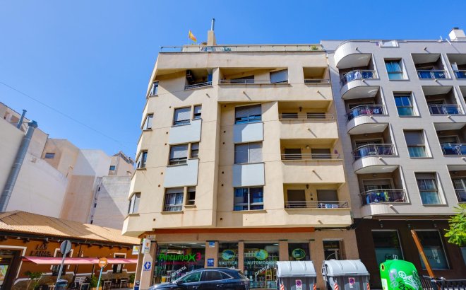 Resale - Penthouse -
Torrevieja - Centro