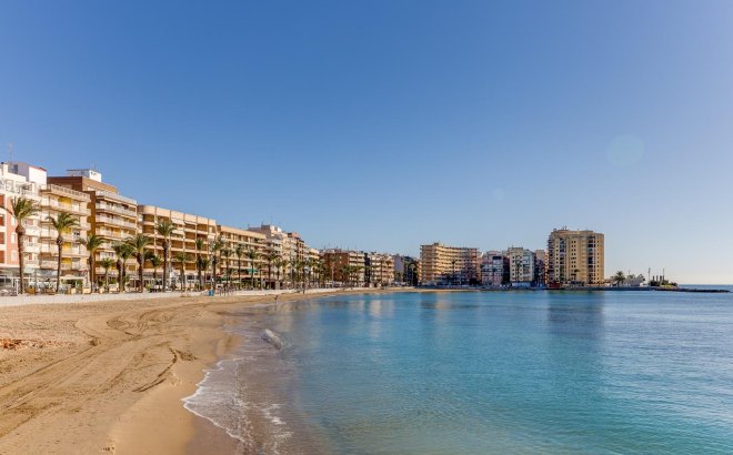 Resale - Penthouse -
Torrevieja - Centro