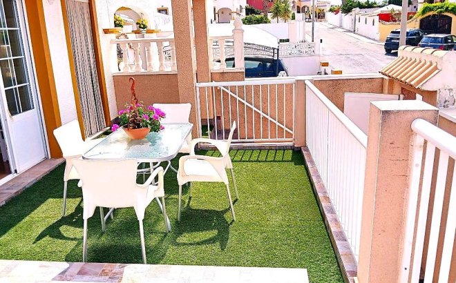 Resale - Town House -
Orihuela Costa - Los Almendros-la Florida