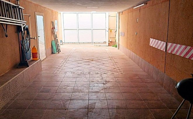 Resale - Town House -
Orihuela Costa - Los Almendros-la Florida