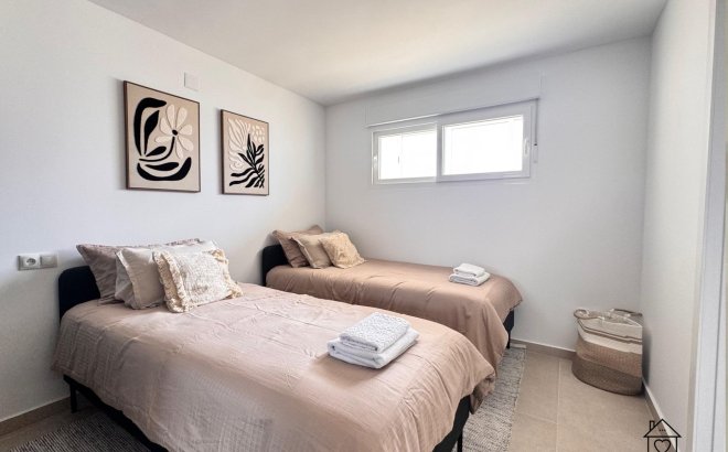 Resale - Apartment -
Torrevieja - El Acequión - Los Náufragos