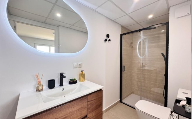 Resale - Apartment -
Torrevieja - El Acequión - Los Náufragos