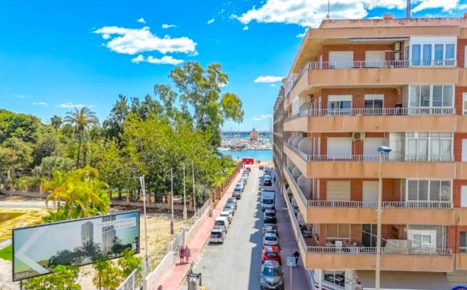 Resale - Apartment -
Torrevieja - El Acequión - Los Náufragos