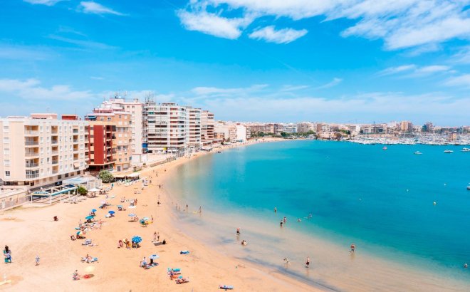 Resale - Apartment -
Torrevieja - El Acequión - Los Náufragos