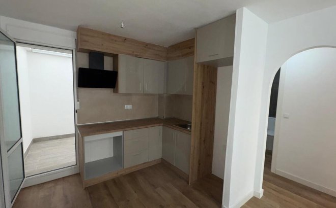 Resale - Bungalow -
Torrevieja - PARQUE DE LAS NACIONES