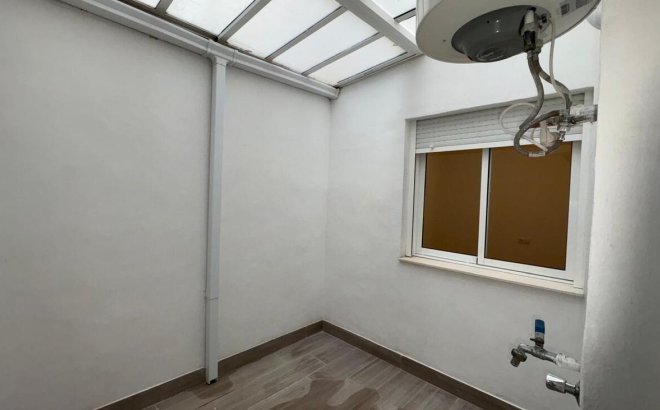 Resale - Bungalow -
Torrevieja - PARQUE DE LAS NACIONES