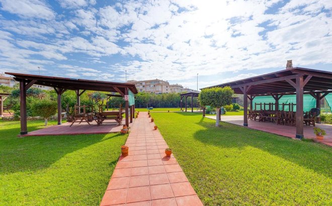Resale - Bungalow -
Torrevieja - PARQUE DE LAS NACIONES
