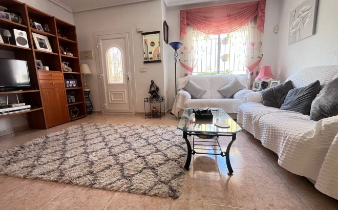 Resale - Town House -
Villamartin - Costa Blanca