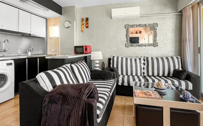 Resale - Apartment -
Torrevieja - Costa Blanca