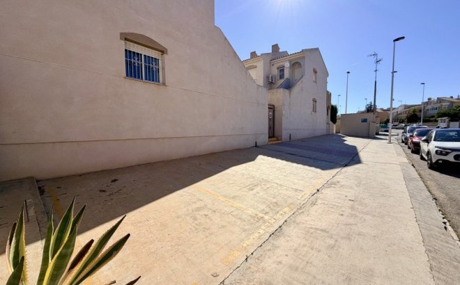 Resale - Town House -
Torrevieja - Costa Blanca