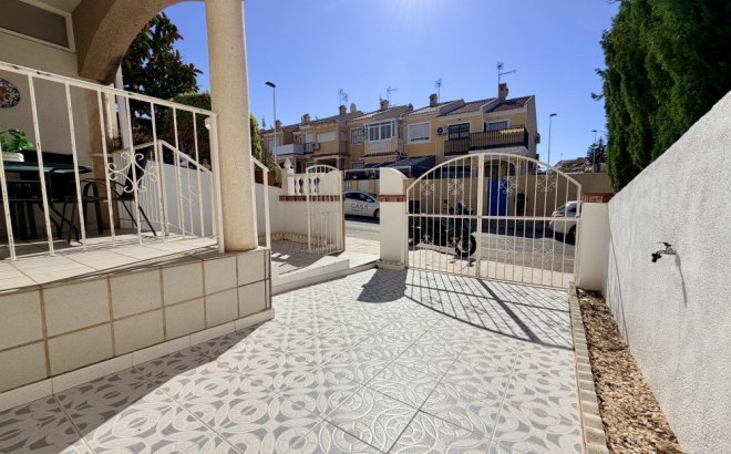 Resale - Town House -
Torrevieja - Costa Blanca