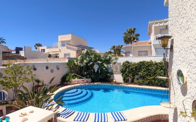 Resale - Villa -
Ciudad Quesada - Costa Blanca