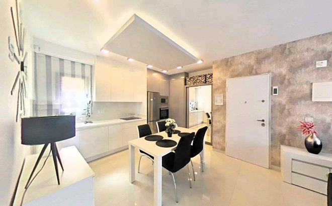 Resale - Apartment -
Pilar de la Horadada - La Torre De La Horadada