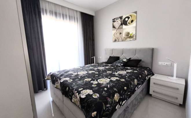 Resale - Apartment -
Pilar de la Horadada - La Torre De La Horadada