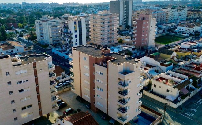 Resale - Apartment -
Torrevieja - Costa Blanca