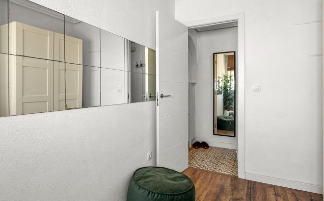 Resale - Apartment -
Torrevieja - Costa Blanca