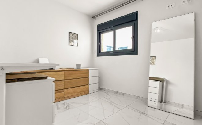 Resale - Apartment -
Orihuela Costa - Costa Blanca