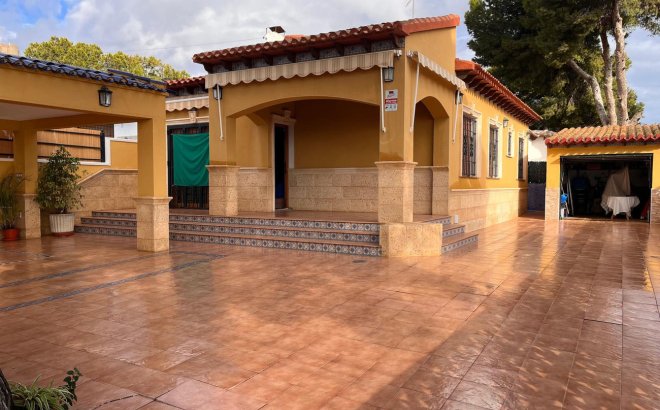 Resale - Semi Detached -
Orihuela Costa - Costa Blanca