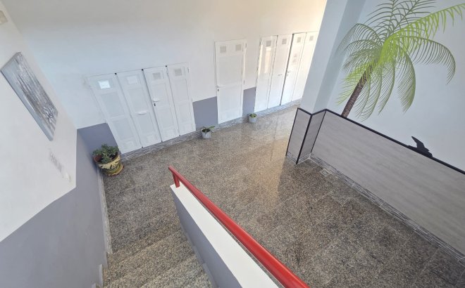 Resale - Apartment -
Villamartin - Costa Blanca