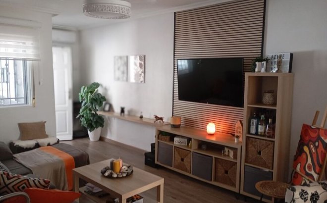 Resale - Apartment -
Vistabella Golf Entre Naranjos - Inland