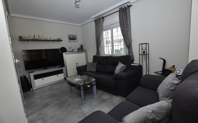 Resale - Villa -
Orihuela Costa - Costa Blanca