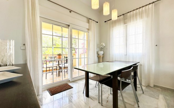 Resale - Villa -
Orihuela Costa - Costa Blanca