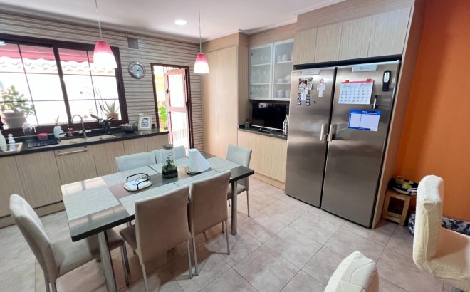 Resale - Town House -
Torrevieja - Los Balcones - Los Altos del Edén