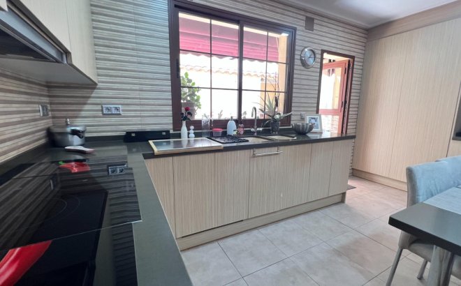 Resale - Town House -
Torrevieja - Los Balcones - Los Altos del Edén