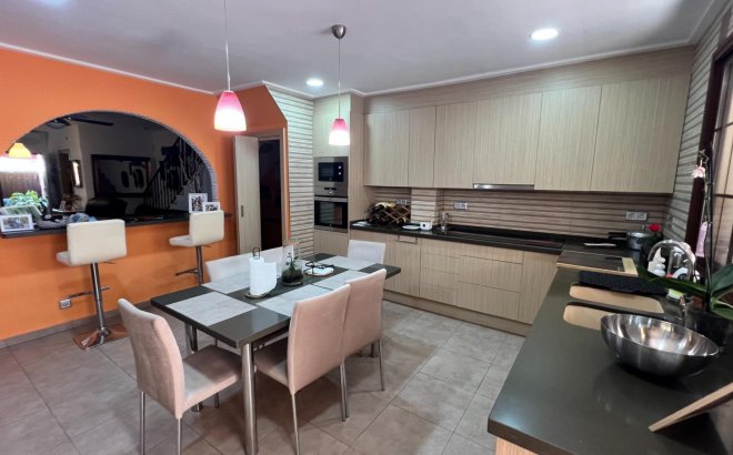 Resale - Town House -
Torrevieja - Los Balcones - Los Altos del Edén