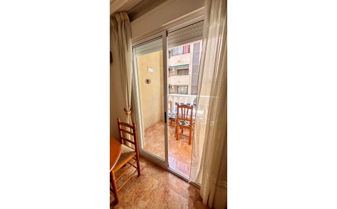 Resale - Apartment -
Torrevieja - PARQUE DE LAS NACIONES