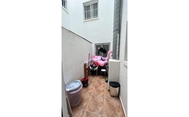 Resale - Apartment -
Torrevieja - PARQUE DE LAS NACIONES