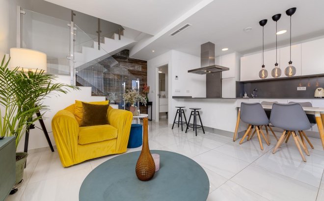 Resale - Town House -
Villamartin - Orihuela Costa