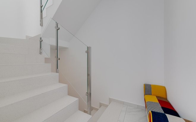 Resale - Town House -
Villamartin - Orihuela Costa