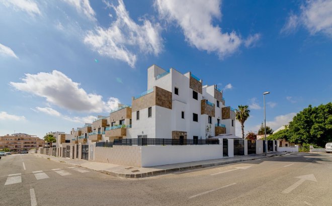 Resale - Town House -
Villamartin - Orihuela Costa