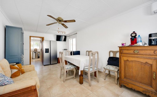 Resale - Villa -
San Fulgencio - La Marina