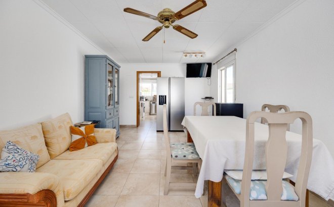 Resale - Villa -
San Fulgencio - La Marina