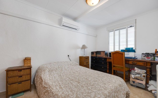 Resale - Villa -
San Fulgencio - La Marina