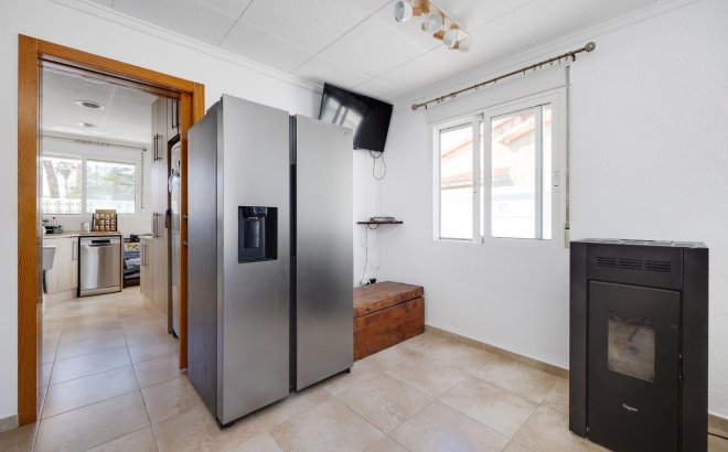 Resale - Villa -
San Fulgencio - La Marina
