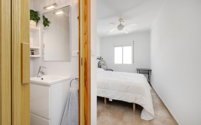 Resale - Villa -
San Fulgencio - La Marina