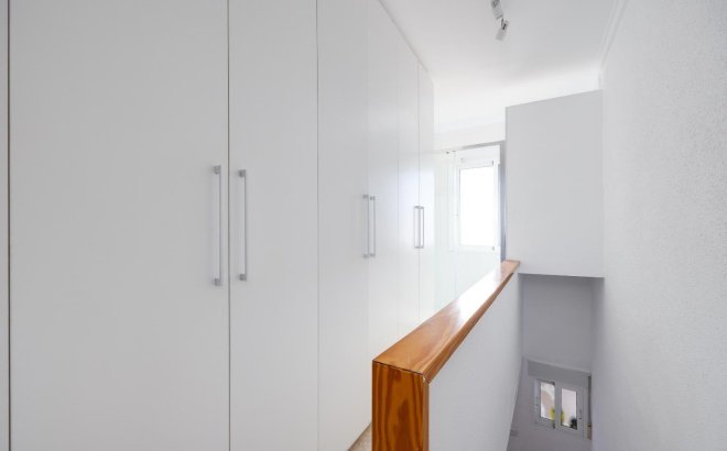 Resale - Villa -
San Fulgencio - La Marina