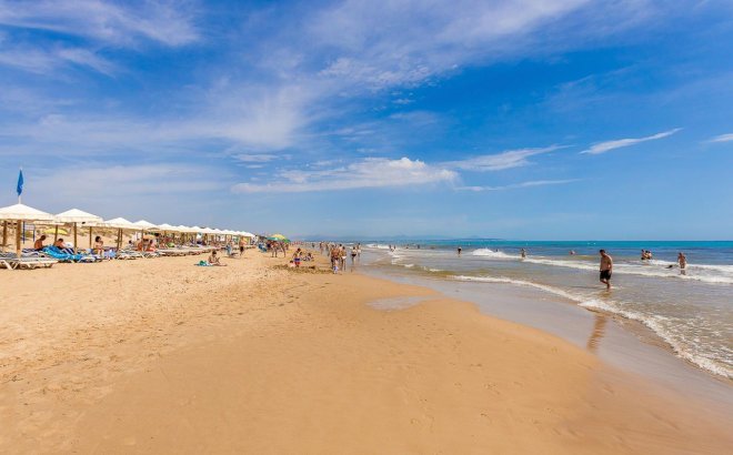 Resale - Villa -
San Fulgencio - La Marina