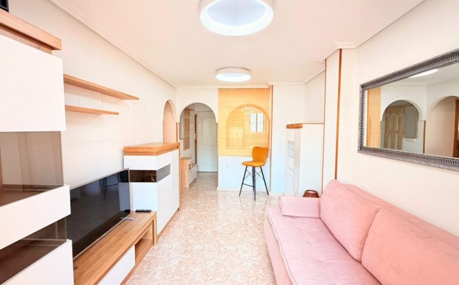 Resale - Apartment -
Torrevieja - Nueva Torrevieja