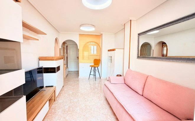 Resale - Apartment -
Torrevieja - Nueva Torrevieja