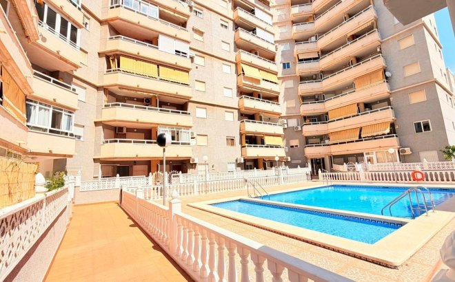 Resale - Apartment -
Torrevieja - Nueva Torrevieja