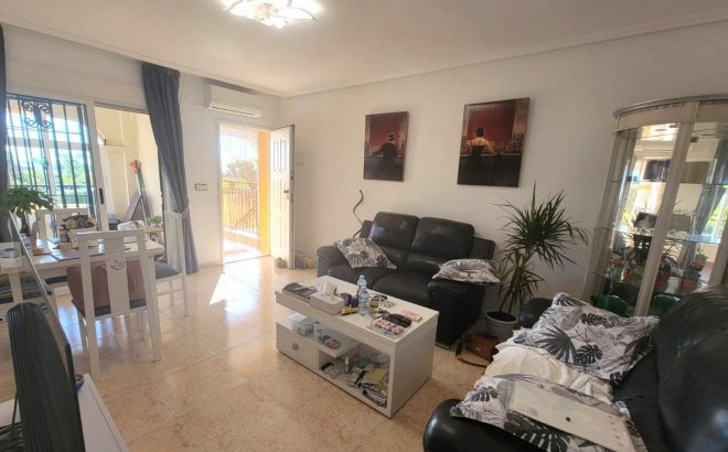 Resale - Town House -
Los Montesinos - Los Montesinos - Urb. La Herrada