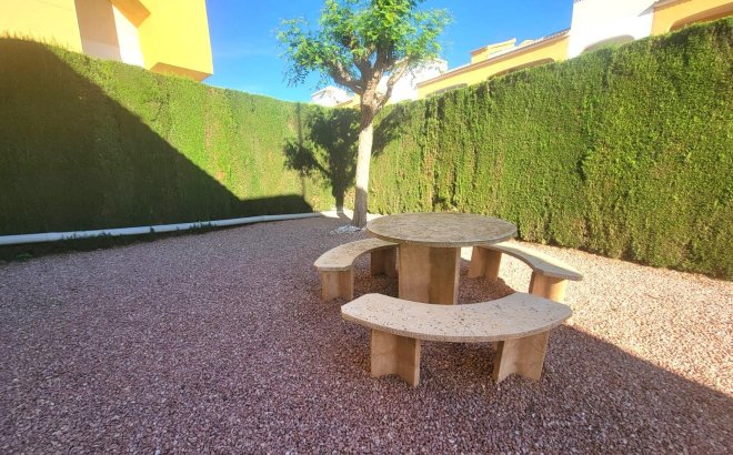Resale - Town House -
Los Montesinos - Los Montesinos - Urb. La Herrada